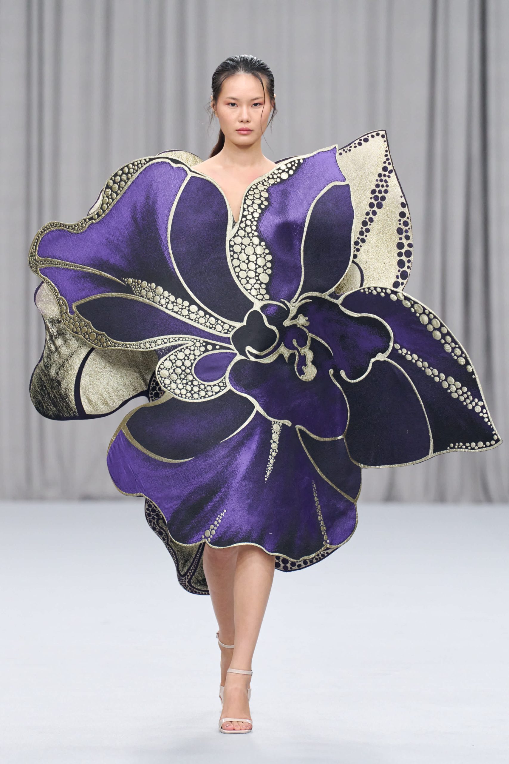DUBAI FASHION WEEK UNVEILS ITS SS27 PROGRAMME, SET TO RUN OCTOBER 22–26 AT DUBAI DESIGN DISTRICT AS ITS SAUDI COUNTERPART POSTPONES TO 2027